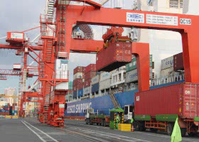 En los tres primeros meses de 2026, los ingresos del Grupo COSCO disminuyeron un -10,6%.